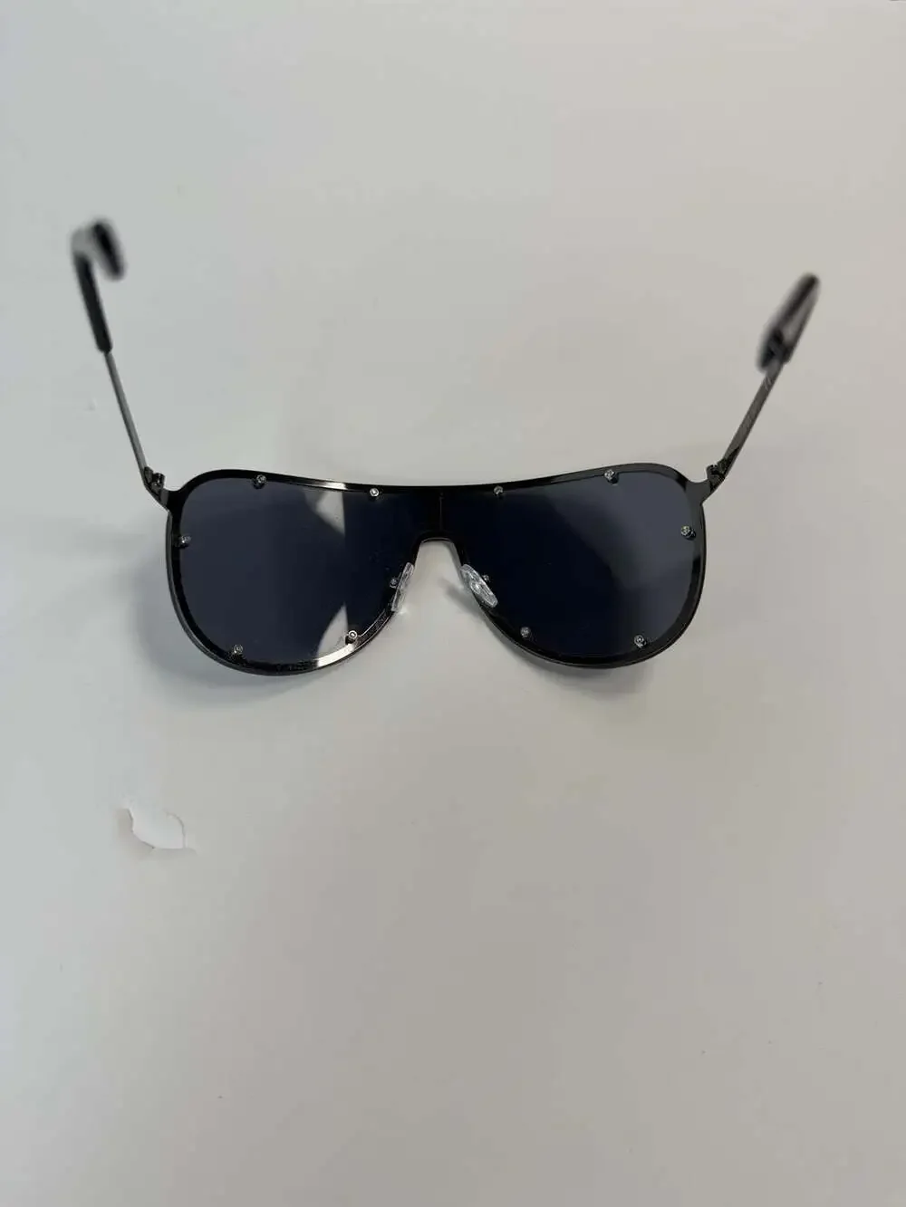 Foster Grant DG1019 Oversized Shield Sunglasses Black with Studded Rivets